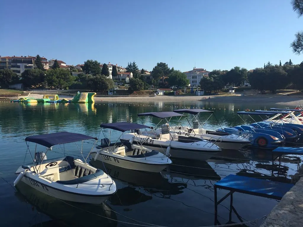 Apartments By The Sea Pula Croatia